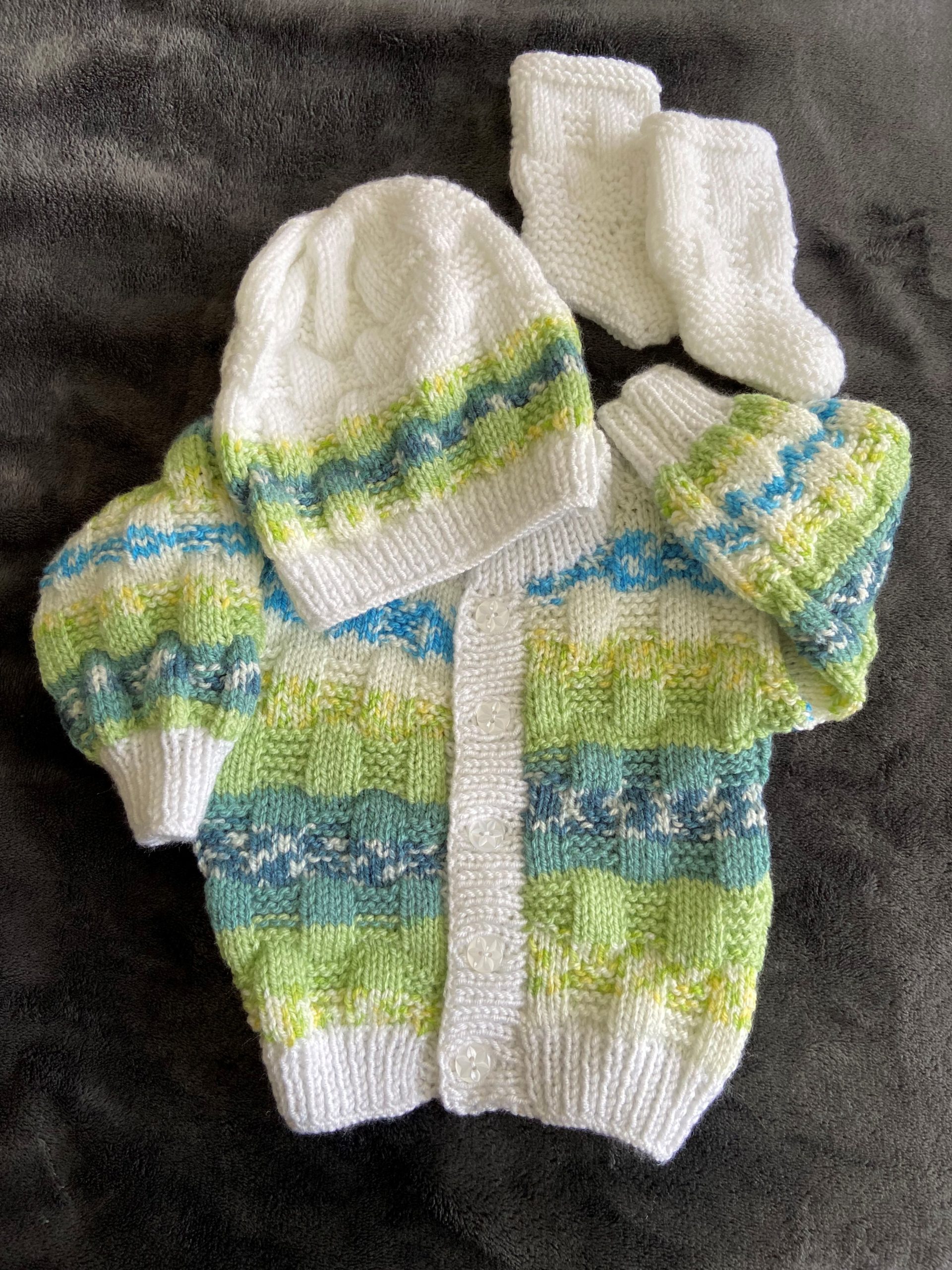 "KADEN" Unisex Round-Neck Cardigan, Beanie Hat and Socks - Image 2